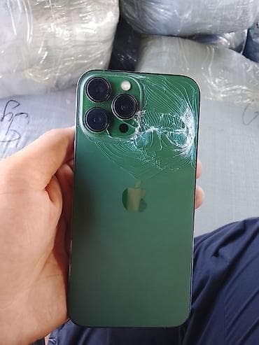 IPhone 13 Pro, зелёный цвет (Alpine Green). Ключевые особенности: - at lalafo.kg IPhone 13 Pro, зелёный цвет (Alpine Green). Ключевые особенности: -