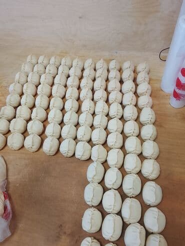 работа хостеса: Повар Мучной цех. С опытом — 2