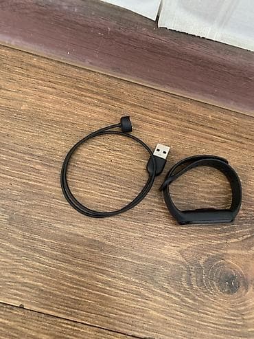usb 3: Фитнес-браслет с сенсорным экраном + магнитная USB-зарядка — 1