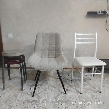 Стул офисный или для учебы крутящийся 360 градусов 3500, Табуретка at lalafo.kg Стул офисный или для учебы крутящийся 360 градусов 3500, Табуретка