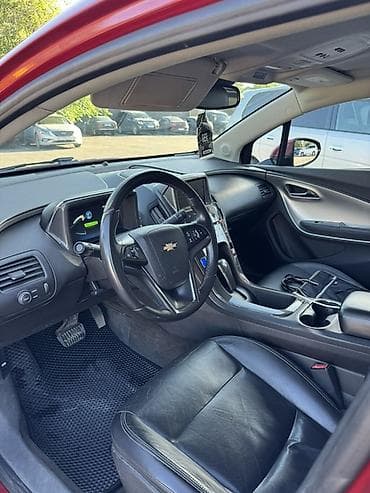 Chevrolet Volt: 2011 г., 1.4 л, Вариатор, Гибрид, Хэтчбэк — 5