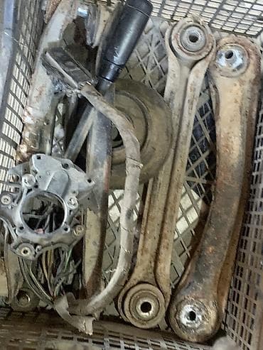 резонатор w210: Набор автозапчастей (разнородные элементы подвески/кузова) Состав по — 1