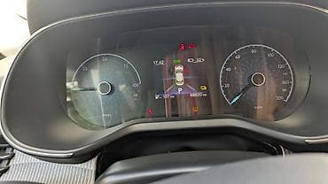 авто 570: Brilliance : 2021 г., 0.1 л, Автомат, Электромобиль, Седан — 4