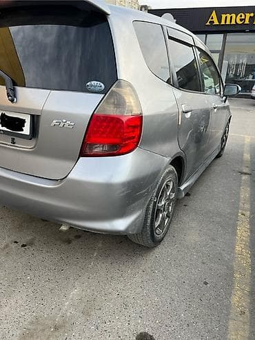 jaguar s type: Honda Fit: 2005 г., Вариатор, Бензин, Хэтчбэк — 5