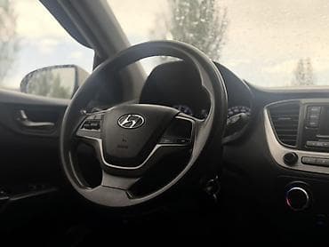 Унаа: Hyundai Solaris: 2017 г., Автомат, Бензин, Седан — 6