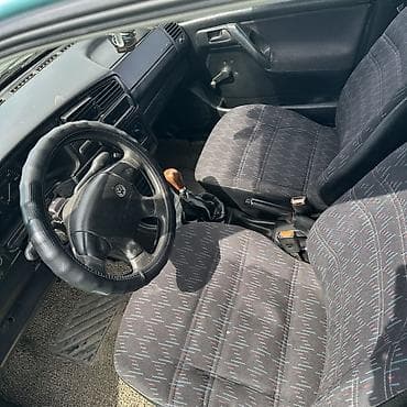 сиденья на гольф 3: Volkswagen Golf: 1992 г., 1.8 л, Механика, Бензин, Хэтчбэк — 10