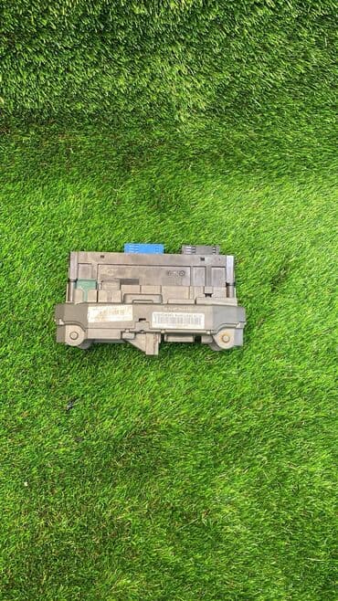 x5 e70: Блок комфорта Bmw X5 E70 M57D30 2009 (б/у)  Марка: BMW Модель: X5 Год — 1