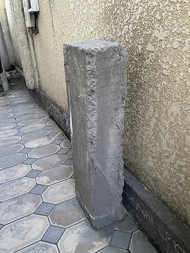 Отдам даром Ступенька из бетона!Бетонный блок/столб прямоугольного