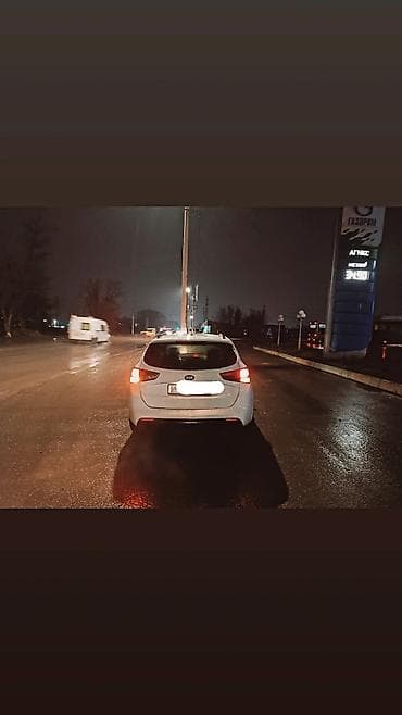 продаю киа морнинг: Kia Ceed: 2015 г., 1.6 л, Механика, Бензин, Универсал — 4