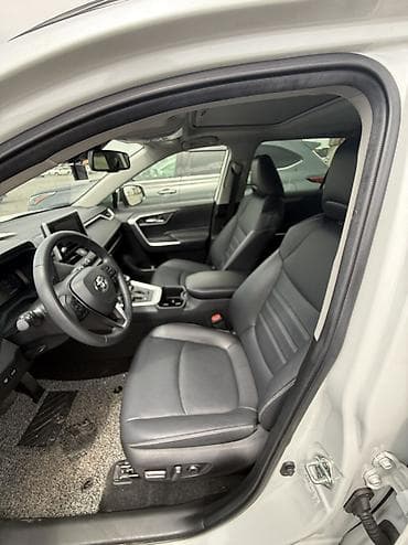 рестайлинг: Toyota RAV4: 2023 г., 2.5 л, Автомат, Гибрид, Кроссовер — 5