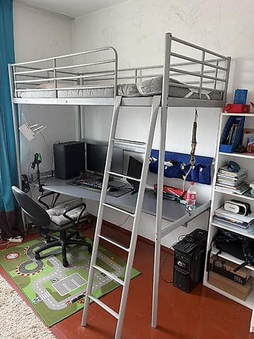 детскую кровать 7 в 1: Металлическая кровать-чердак IKEA с рабочей зоной. - Верхнее спальное — 1