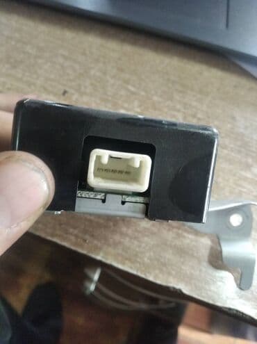 запчасти на тойота хайлендер: Toyota Surf 185 ЭБУ двери, Тойота Сюрф185 электронный блок двери — 2