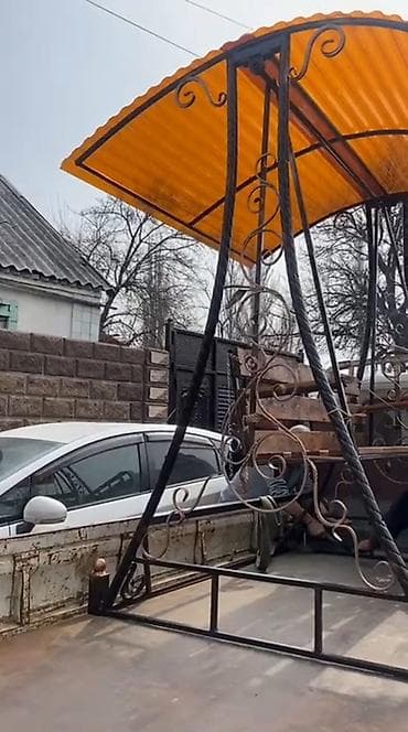 стол с зонтом: Садовые качели Со спинкой, С крышей — 5