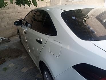 8: Toyota Corolla: 2021 г., 1.8 л, Автомат, Гибрид, Седан — 2