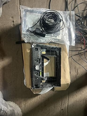 logitech c525: Переходная рамка и панель управления мультимедийной системы для — 2