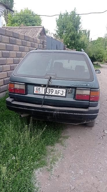 Volkswagen: Volkswagen Passat: 1989 г., Универсал — 2