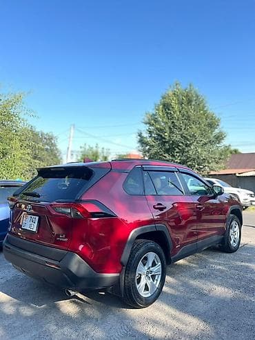 Toyota RAV4: 2019 г., 2.5 л, Автомат, Гибрид, Кроссовер