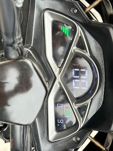 cvt: Тип скутера 150 куб. см, Бензин, Б/у — 7