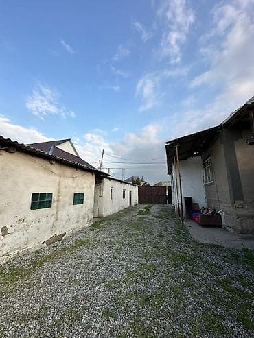 Кыймылсыз мүлк: 8 соток, Курулуш, Кызыл китеп, Сатып алуу-сатуу келишими — 10