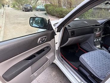 субару автомобил: Subaru Forester: 2004 г., 2 л, Автомат, Кроссовер — 8