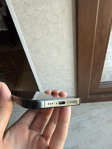 one plus buds: IPhone 16 Pro, Б/у — 6