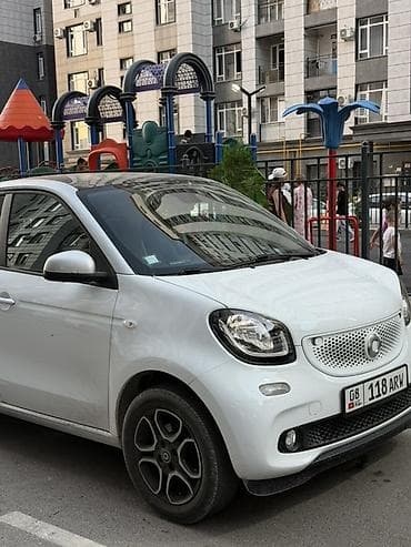 f 4: Smart Forfour: 2017 г., 1 л, Автомат, Бензин, Хэтчбэк — 4