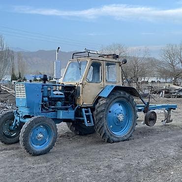 passat b 3: Трактор колесный, класс тяги 1,4–2,0. Кабина закрытая, металлическая — 1