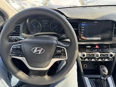 haval h3: Hyundai Elantra: 2020 г., 1.6 л, Автомат, Гибрид, Седан — 9