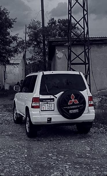 хиундай портер: Mitsubishi Pajero iO: 1999 г., 1.8 л, Автомат, Бензин, Внедорожник — 2
