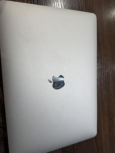 true: MacBook Pro 2020 М2 8/256GB Silver АКБ 93% 170циклов, свой, не — 3
