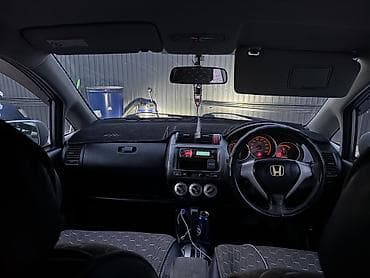 дворник хонда фит: Honda Fit: 2005 г., 1.3 л, Вариатор, Бензин, Хэтчбэк — 4