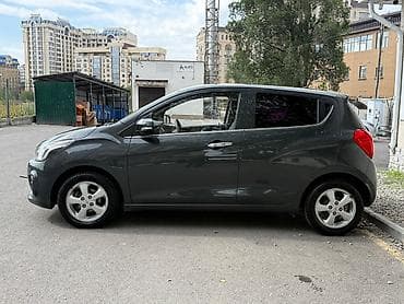 Продажа авто: Chevrolet Spark: 2018 г., 1 л, Автомат, Бензин, Хэтчбэк — 9