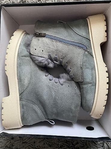 foot patch: Продаю классные теплые зимние ботинки в отличном состоянии, полностью — 9