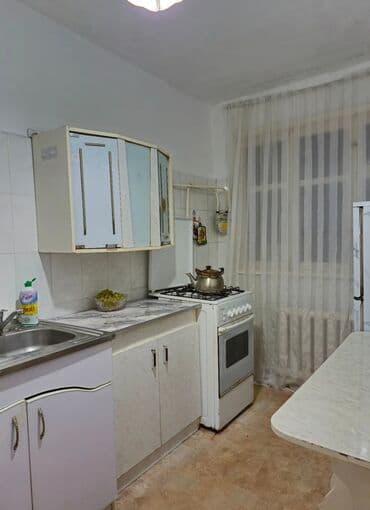 сдается квартира кызыл кыя: 3 комнаты, 67 м², Индивидуалка, 3 этаж, Косметический ремонт — 2