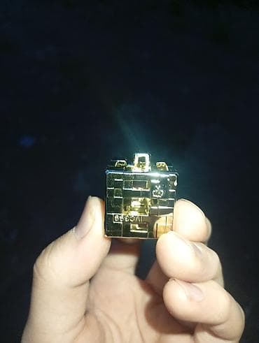 Kinder joy золотой блок - Компактный куб с модульной конструкцией и