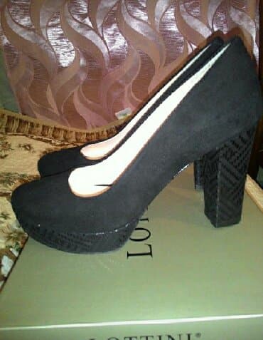 Состояние новых!!!Производство Турция!Замша!Отличного