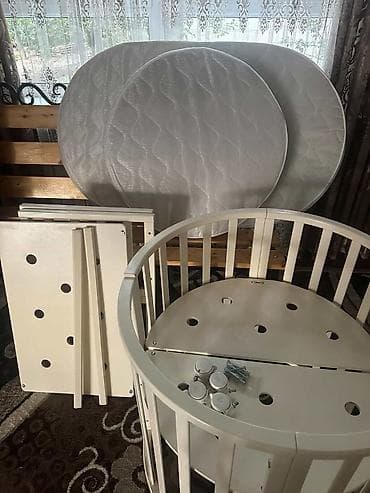 Трансформируемая круглая/овальная детская кроватка с комплектом at lalafo.kg Трансформируемая круглая/овальная детская кроватка с комплектом