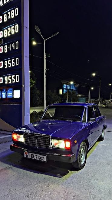 Унаа: ВАЗ (ЛАДА) 2107: 2010 г., 1.6 л, Кол менен иштөөчү, Бензин, Седан — 2