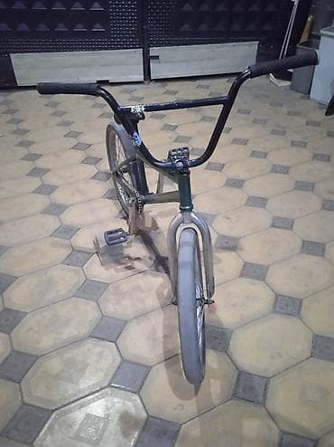 BMX велосипед, Рама L (172 - 185 см), Б/у at lalafo.kg BMX велосипед, Рама L (172 - 185 см), Б/у