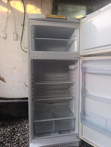 neta v: Холодильник Indesit, Двухкамерный — 2