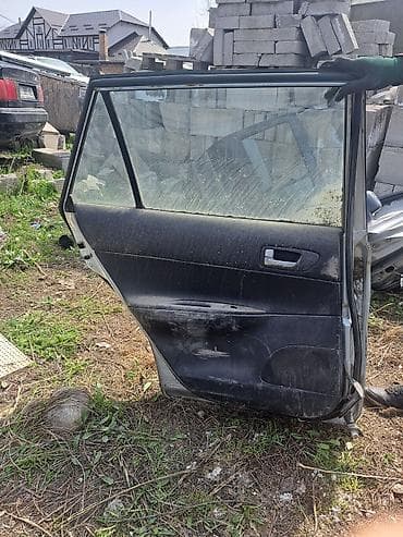 мазда 6 двери: Задняя левая Mazda, Б/у, Оригинал — 2