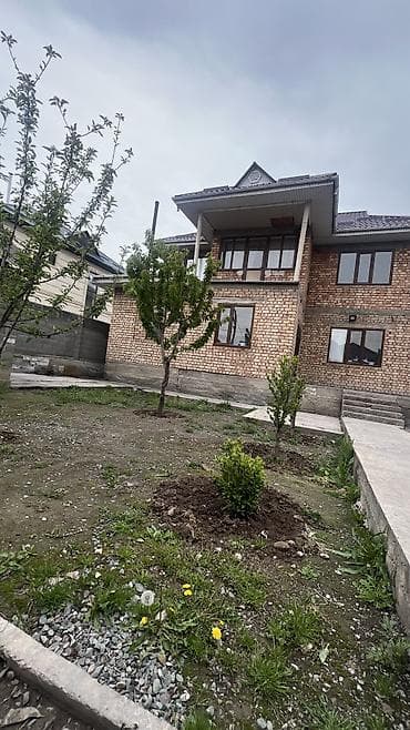 Продажа домов: Срочно продаю дом Продаётся кирпичный двухэтажный дом Арча Бешик ул — 1