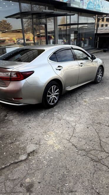 kiv k5: Lexus ES: 2016 г., 2.5 л, Гибрид — 5