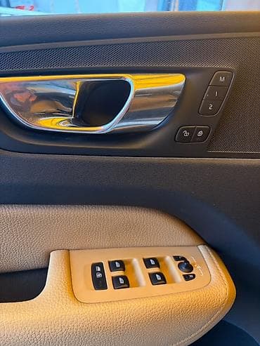 Унаа: Volvo XC60: 2018 г., 2 л, Автомат, Бензин, Кроссовер — 9
