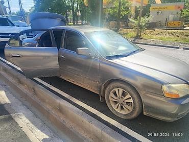 ака машина: Acura TL: 2002 г., 3.2 л, Автомат, Бензин, Седан — 5