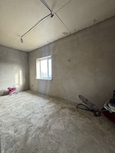 продаю дом в киргизии 1: Дом, 42 м², 3 комнаты, Собственник, ПСО (под самоотделку) — 7