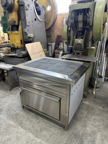 оборудование для кафе и ресторанов бу: Котломойка, ванна, раковина, стол из нержавейки, стол мучной, плиты — 11