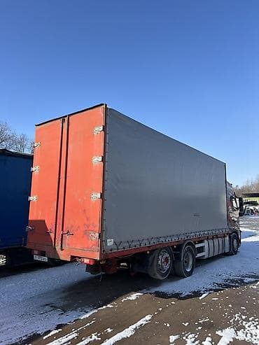 протер 2: Тягач, Volvo, 2011 г., Тентованный — 2