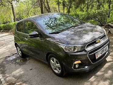 Chevrolet Spark: 2016 г., 1 л, Автомат, Бензин, Хэтчбэк