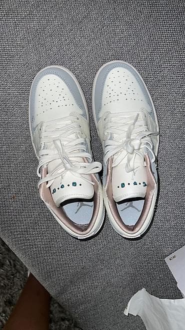 низкие джорданы: Кроссовки, 39, Air Jordan, Новый, цвет - Белый, Самовывоз, Платная доставка — 5